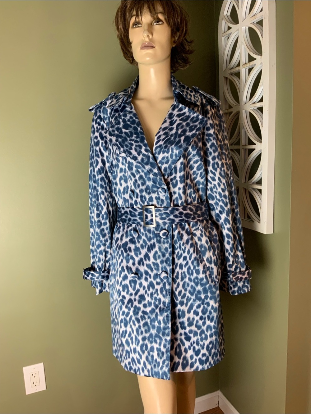 Hot in Hollywood Blue Leopard-Print Trench Coat with Belt medium
